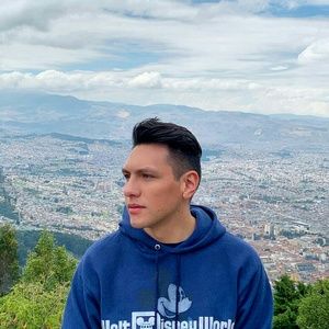 Meet your Posher, Chris